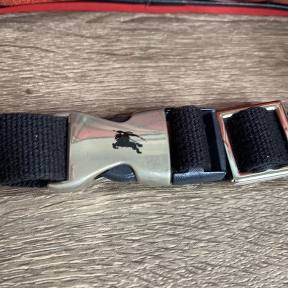 ❤️❤️Sold❤️❤️Burberry blue label canvas beltbag/body bag - Picture 5 of 16